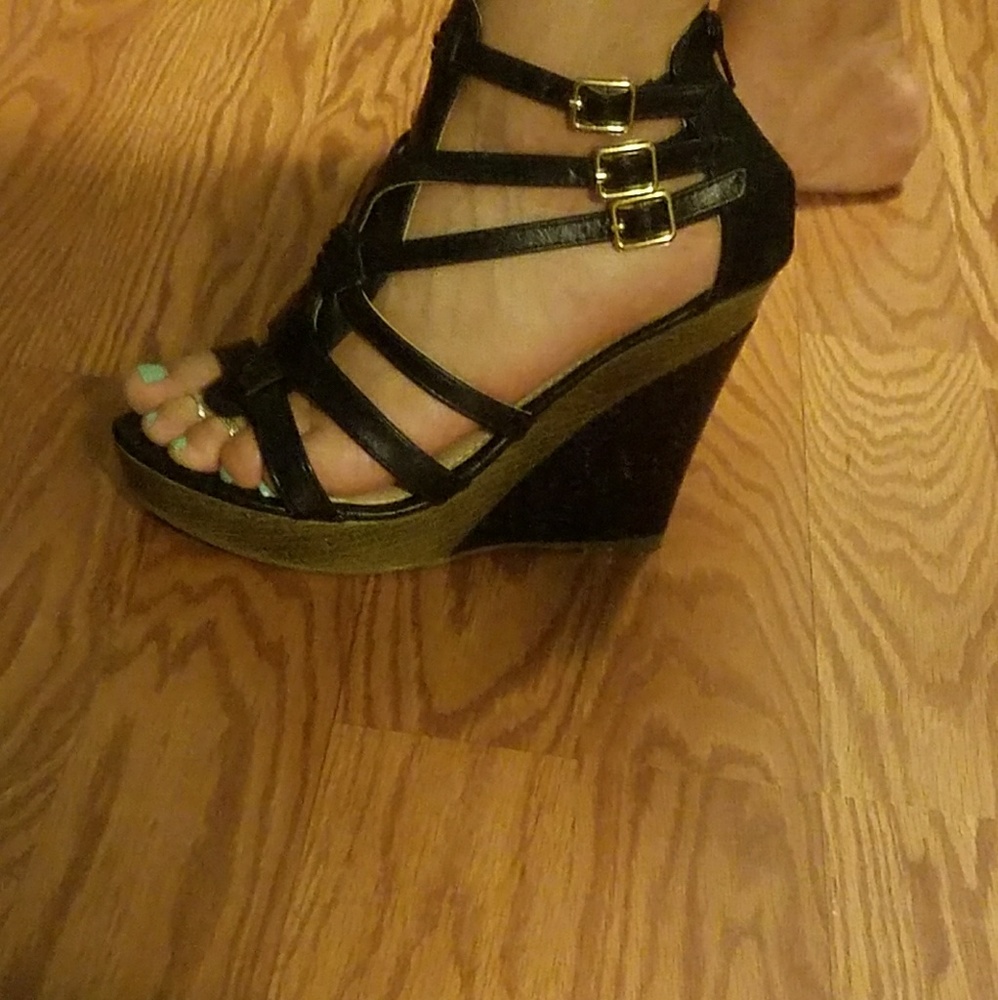 Bucco wedge black shoes